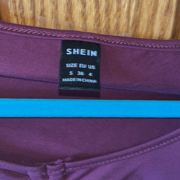 Maroon stretchy draw shirt - Picture 3 of 4